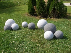 Granit Kugeln gestockt